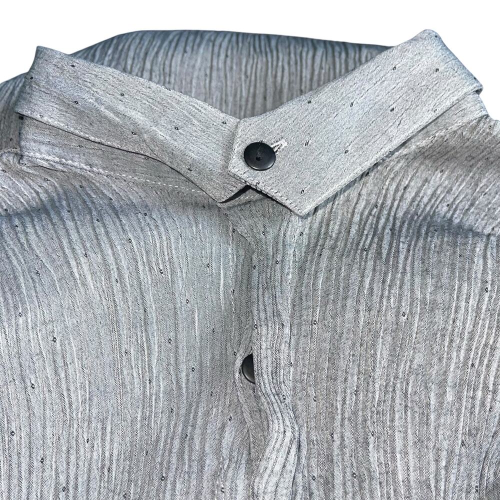 Elliott Gray Crinkle Button Up Shirt - Picture 6 of 11